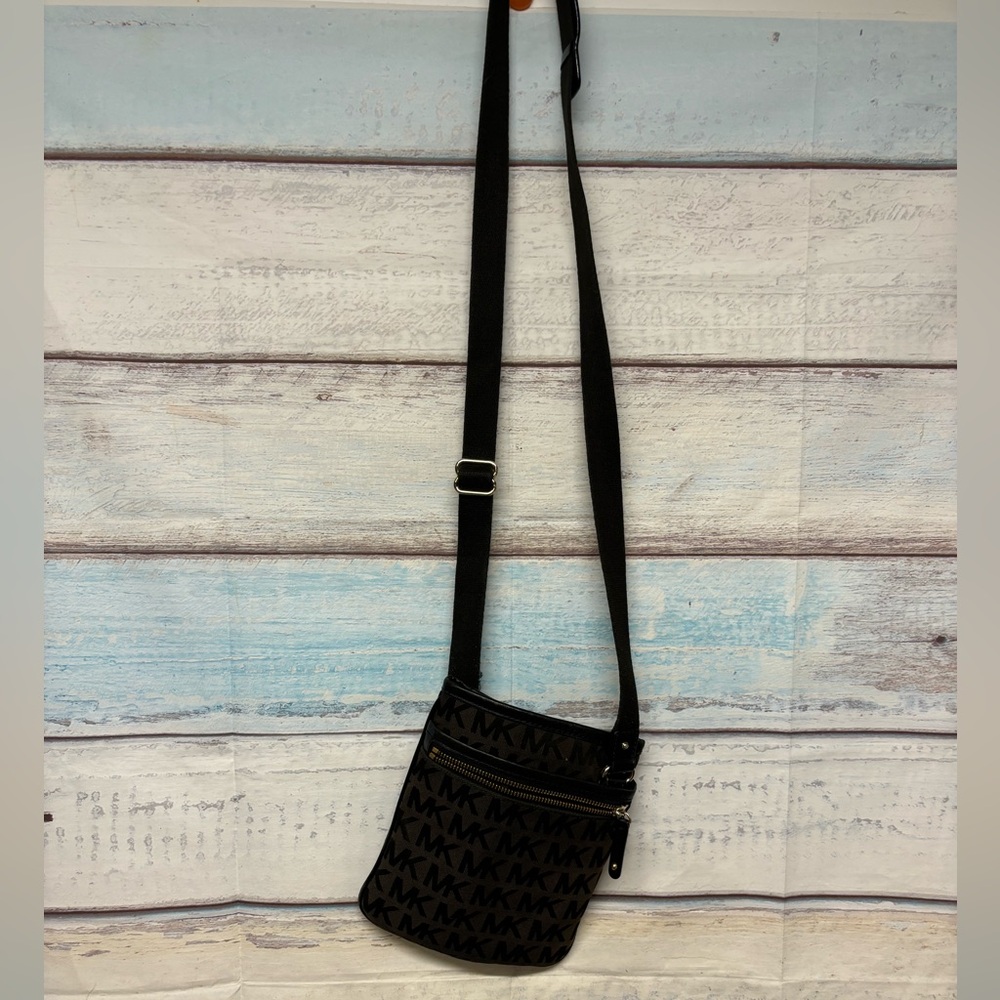 Michael Kors crossbody